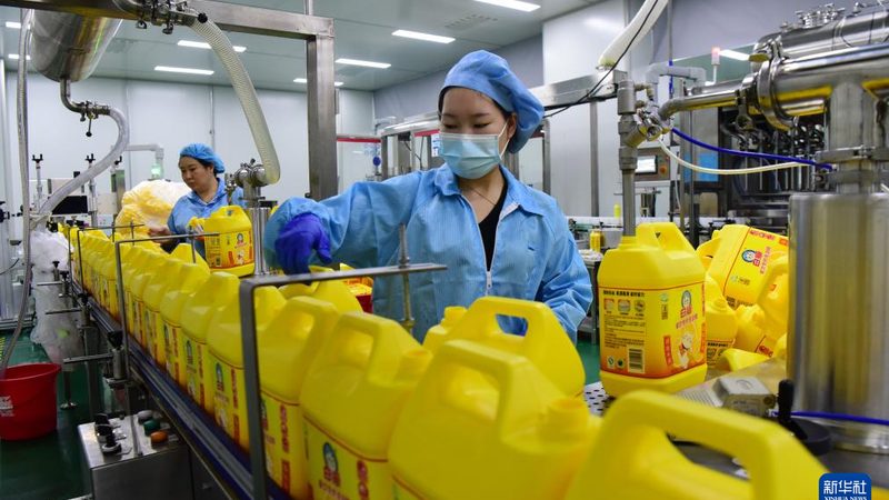 造纸消泡剂：揭秘其作用原理及选购要点